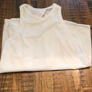 Lululemon. White all tied up tank. Size 4.